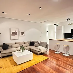 By Sleep In Appartement